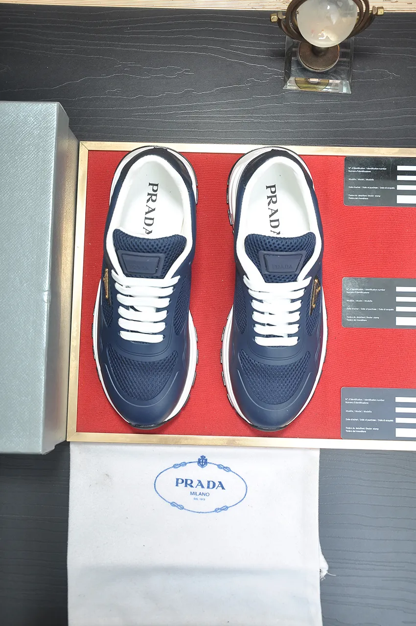 Men's shoes 💰580💶 [PRADA] Top original items, new seasonal styles, high-quality original items, top-grade high-mercerized cowhide combined with original breathable fabric + imported glue, imported stretch fabric inside with original cowhide feet, original thick outsole! Quality guaranteed! Code 38-45 (45 customized)